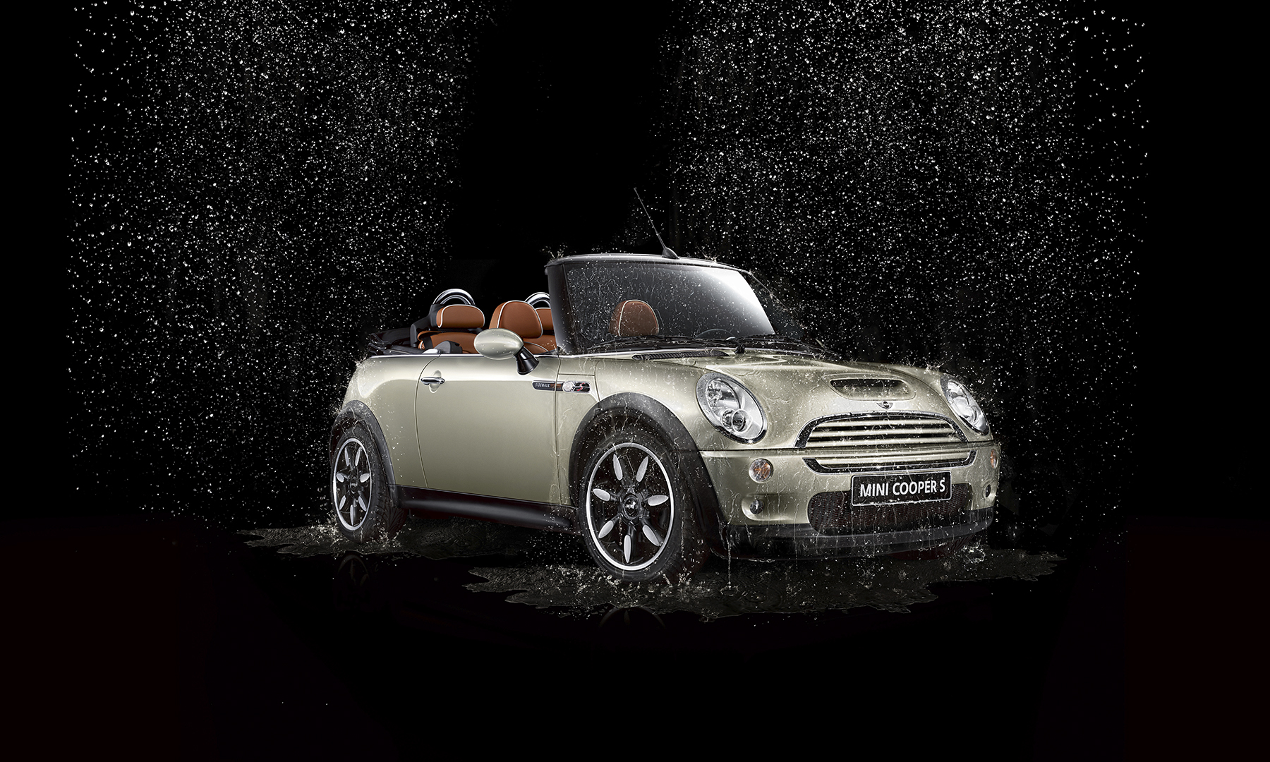 still frame 3D Mini cabrio pioggia 1